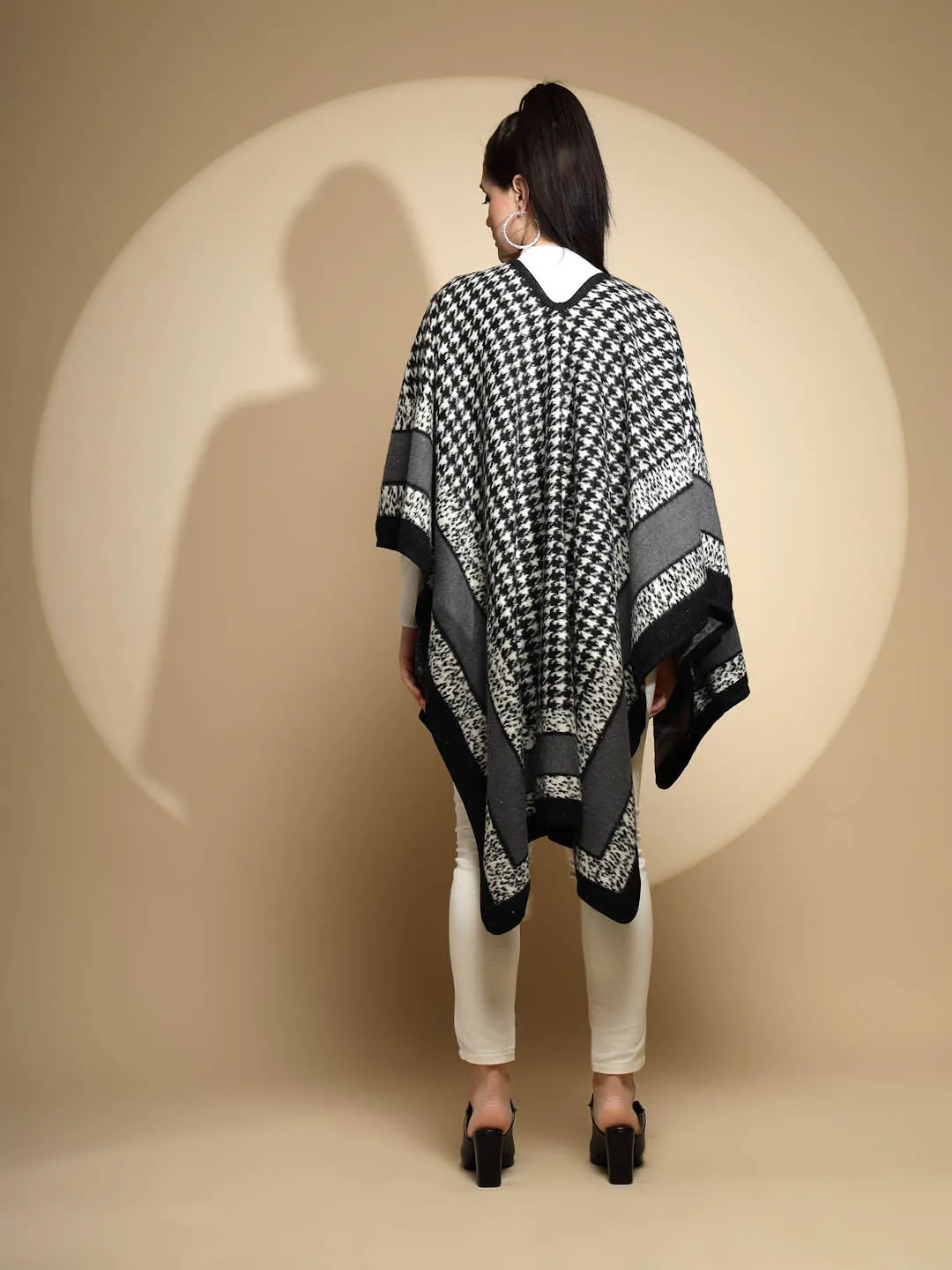 Black Check Print Kimono Sleeve V-Neck Acrylic Cape