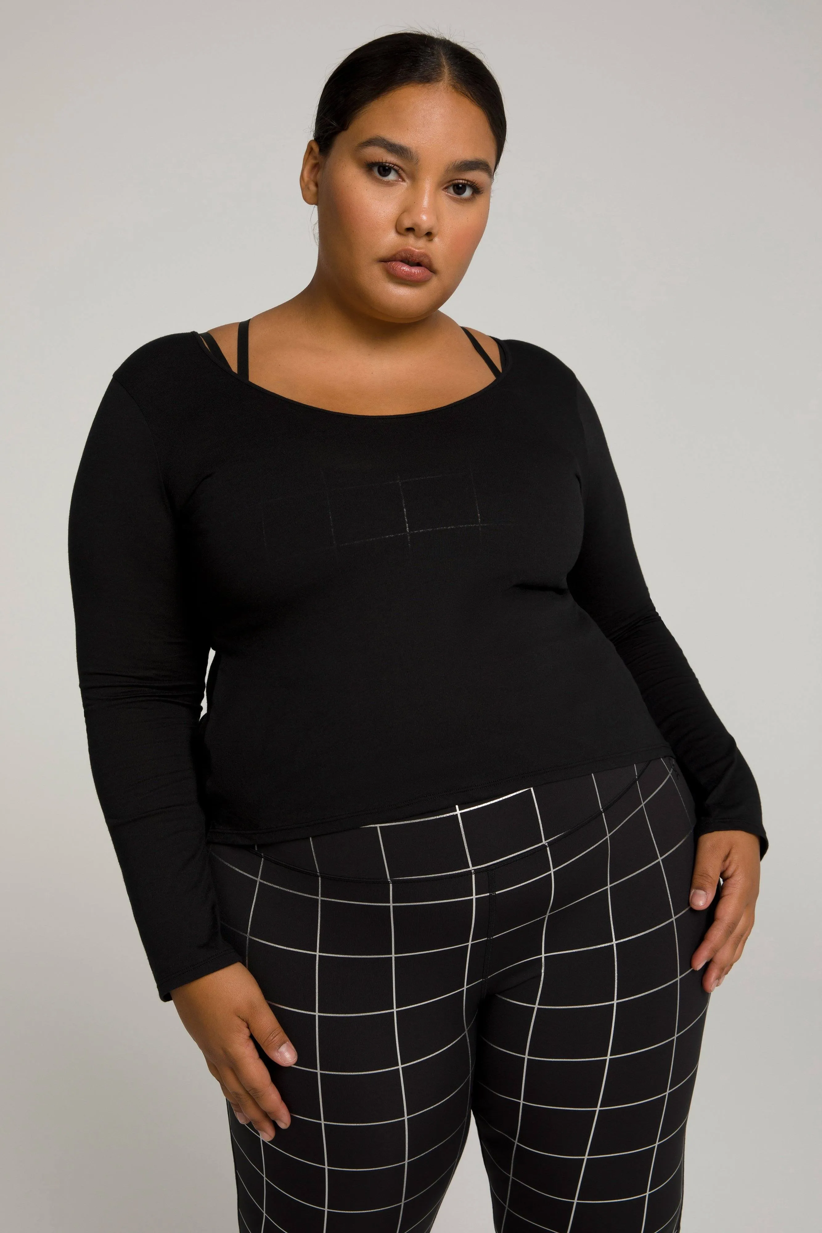 KNOTTED BACK TOP | BLACK001