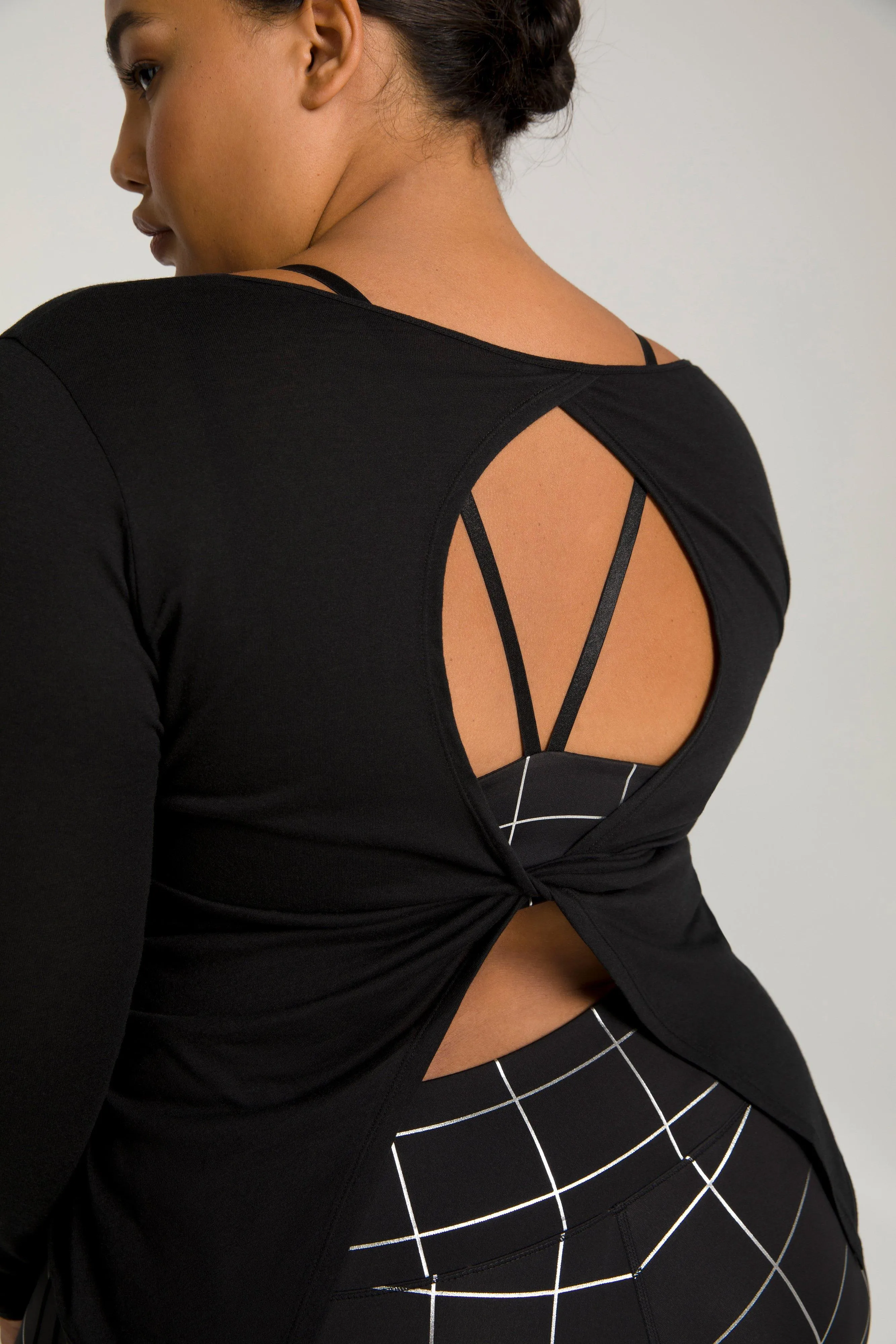 KNOTTED BACK TOP | BLACK001